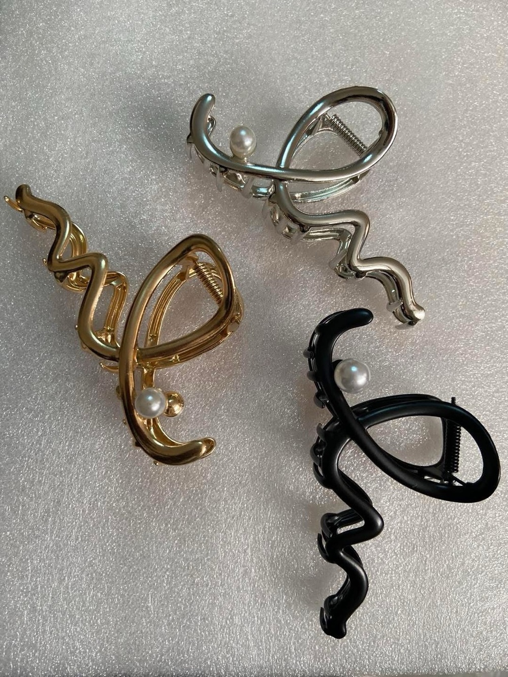 Pearl Accent Swirl Hair Claw Clip - (Gold, Silver, Black)
